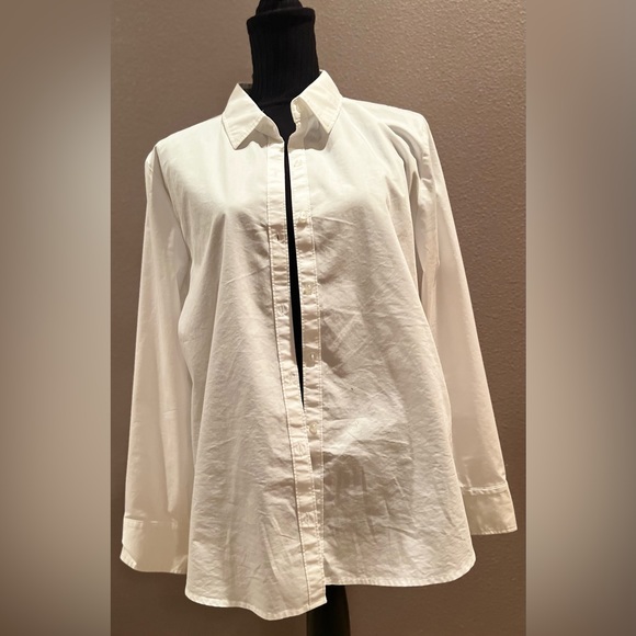 Worthington White Button Down Longsleeves - Picture 2 of 5